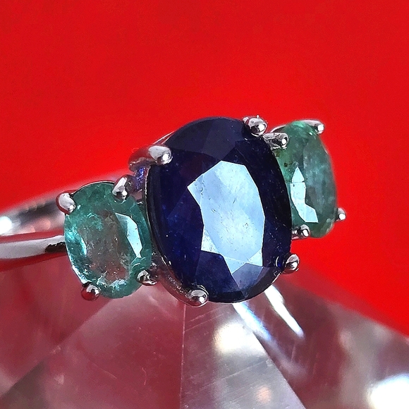 Natural Blue Sapphire & Emerald 925 Sterling Silver Ring - Picture 8 of 8